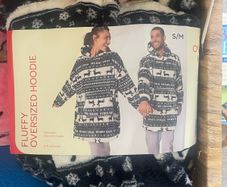 Oversized Hoodie - Wearable Blanket - NEW