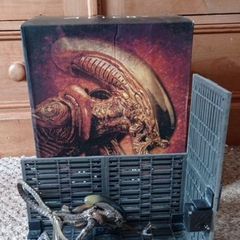 Alien 3 Kotobukiya figure and diorama