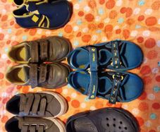 Kids shoes size 11 junior