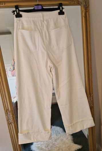 Brand new halara soft and stretchy jeans