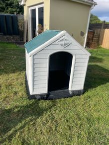 dog kennel