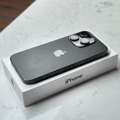 Apple iPhone 14 Pro keeps - 128gb - Space Black - Unlocked - EXCELLENT CONDITION
