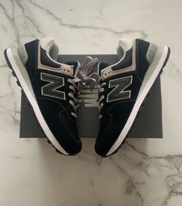 New Premium Classic Navy New Balance UK7