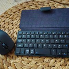 Wireless mouse and keyboard