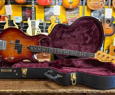 Yamaha BroadBass VI Sunburst 1981