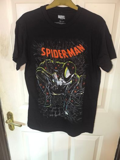 Spiderman t shirt size small