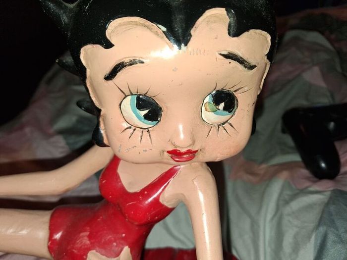 betty boop wine holder