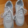 Four  pairs ladies shoes Image 8