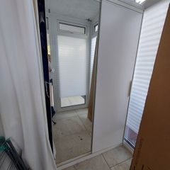 Sliding door wardrobe with mirror - FREE