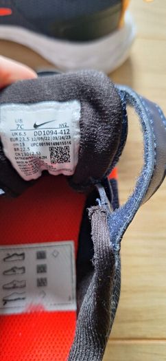 Infant Nike runners