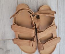 boys sandals