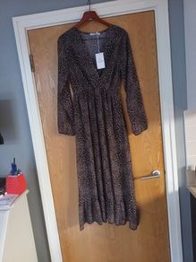 Giulio Rosi Dress.   S. XL - 16.  B.N.W.T