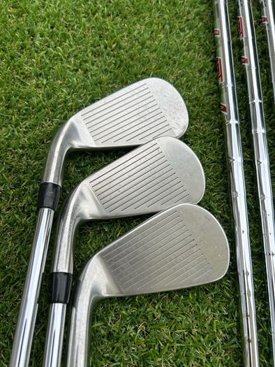 Titleist AP1 718