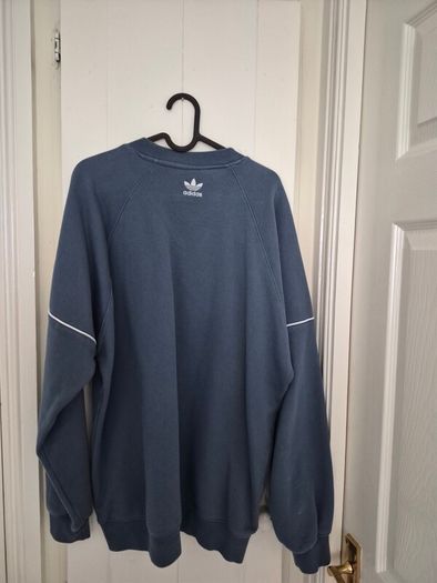 Adidas Sweatshirt