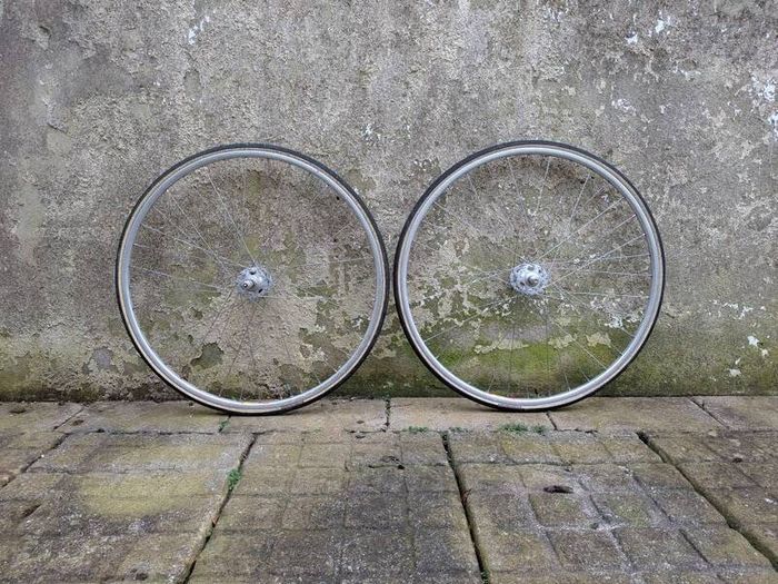 Single speed track wheels