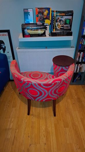 Modern Retro style Fama seat