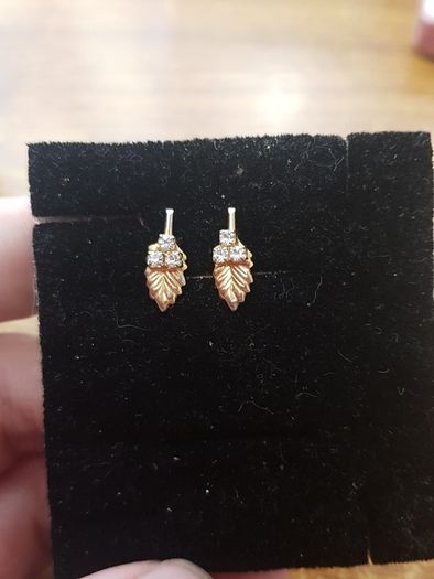 Small vintage earrings