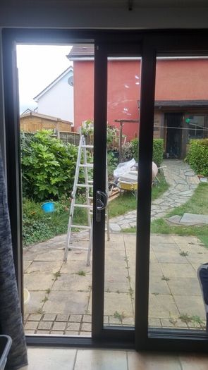 Double sliding door Grey
