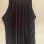 Black river island top Image 2