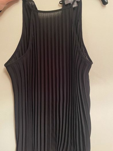 Black river island top