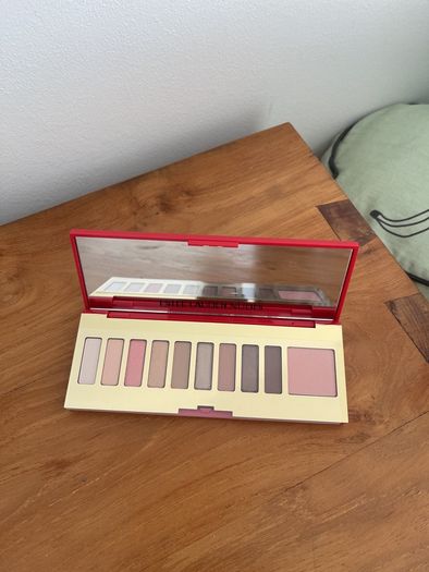 Estee Lauder pure color and envy eye shadow with cheek