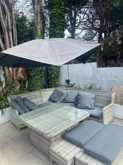 Cantilever Garden Parasol