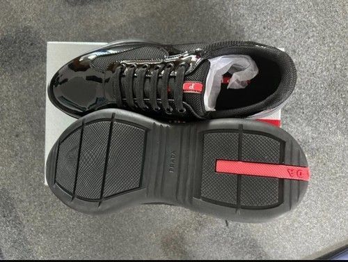 black Prada cups