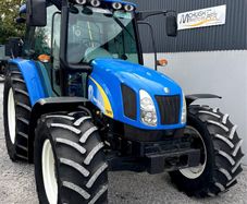 New Holland T5070   Low Hours