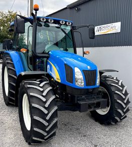 New Holland T5070   Low Hours
