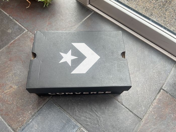 Converse shoebox