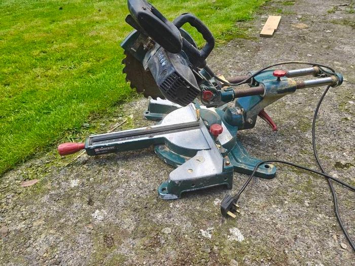 Parkside sliding miter saw