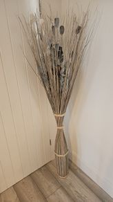 Artifical floor standing stems