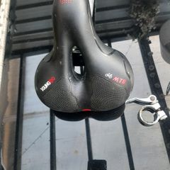 bike saddle and seat post