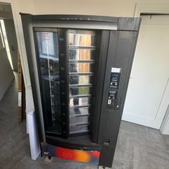 Revolving Carousel Vending Machine