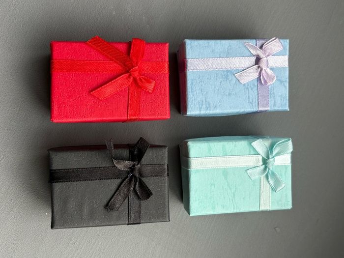 small gift boxes x 10
