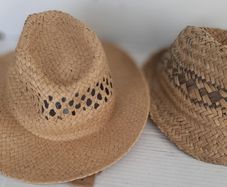 2 straw hats
