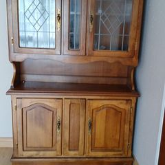 mahogany dresser