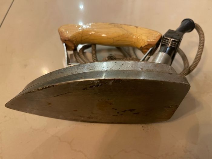 Vintage Electric Iron