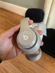 Beats Studio Pro - White Cream