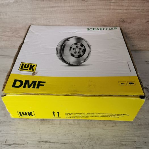 Dual mass flywheel for Peugeot / Citroen LuK 415 0532 10
