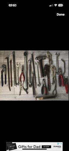 300 euro for the lot no offers full toolboxes to choose from see pictures too many to list