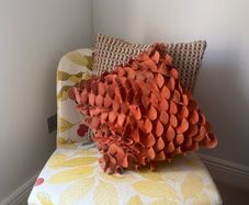 leaf and berry patterned lounge chair