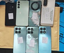 Job lot of 7 smartphones - Samsung Honor Huawei - Untested - Parts or repair