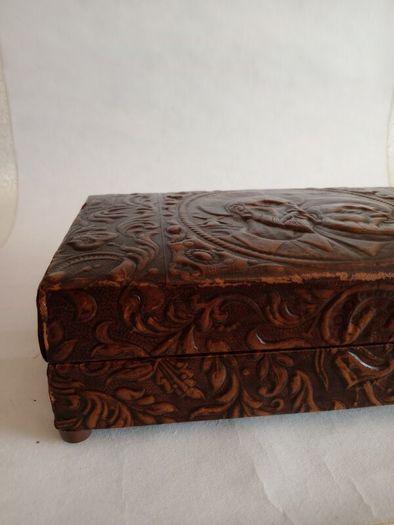 Vintage Tooled Leather Musical Cigar Box with Accessories