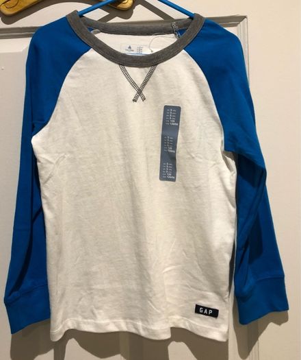 GAP long sleeved tshirt - bnwt