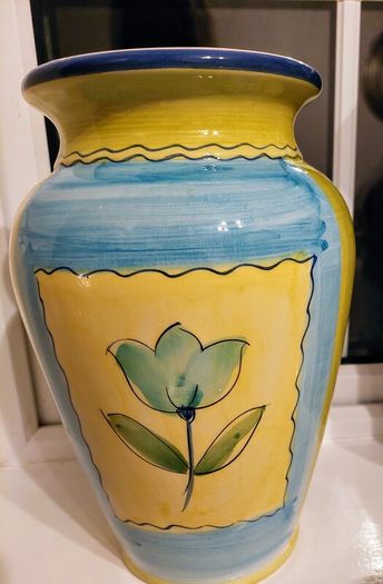Pretty vase