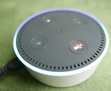 Amazon Echo Dot 2nd Gen (RS03QR)