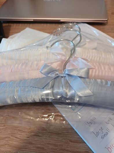 padded hangers x 3