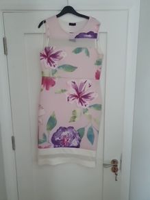 Ladies dress