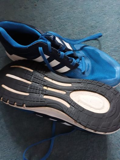 Adidas running size 11